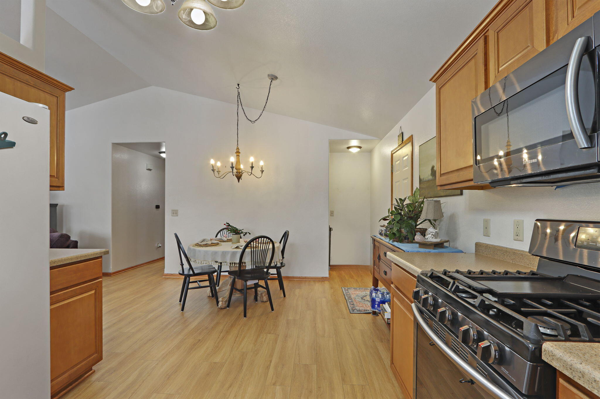 5417 32nd Street Kenosha, WI 53144 - Photo 6 of 27 6-web-or-mls-5417 32nd St, Kenosha, WI -