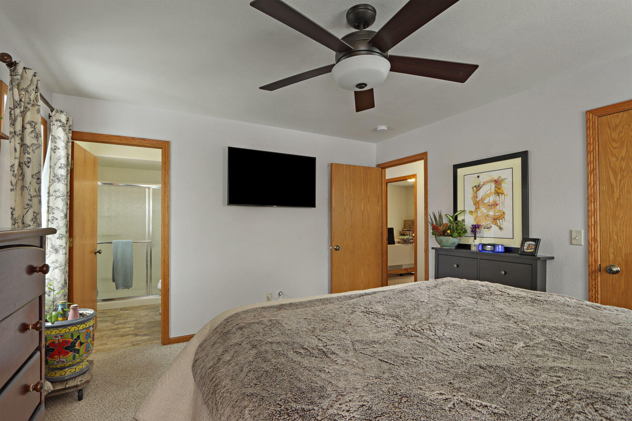 5417 32nd Street Kenosha, WI 53144 - Photo 8 of 27 8-web-or-mls-5417 32nd St, Kenosha, WI -