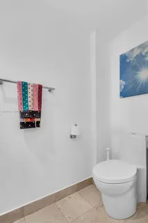 $575,000 | 6917 Collins Avenue, Unit 404, Miami Beach, FL 33141