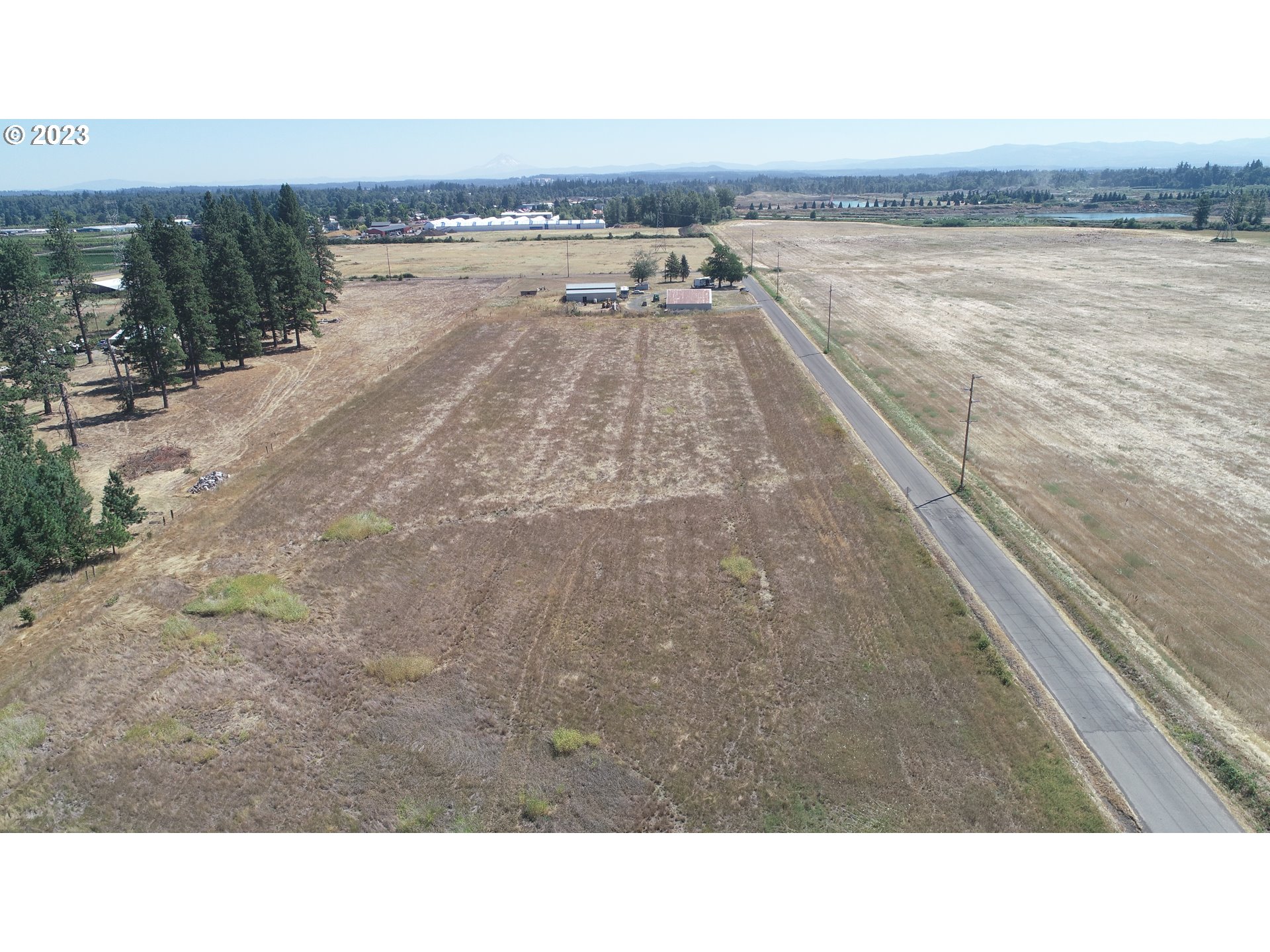 6501 South Anderson Road Aurora, OR 97002 - Photo 6 of 25 Gallery Image 6