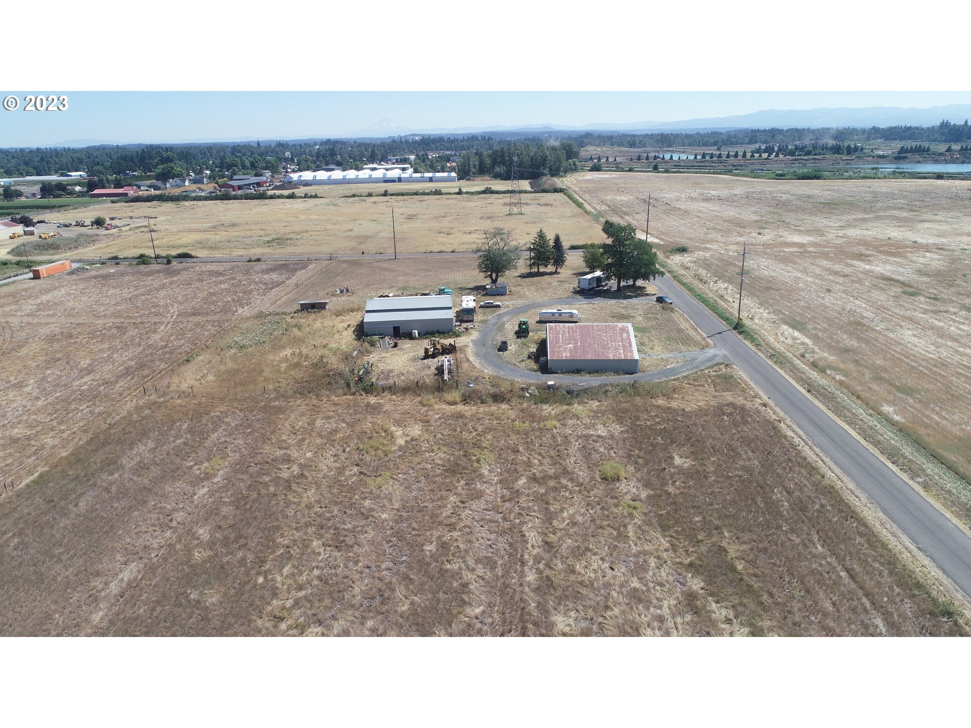 6501 South Anderson Road Aurora, OR 97002 - Photo 7 of 25 Gallery Image 7