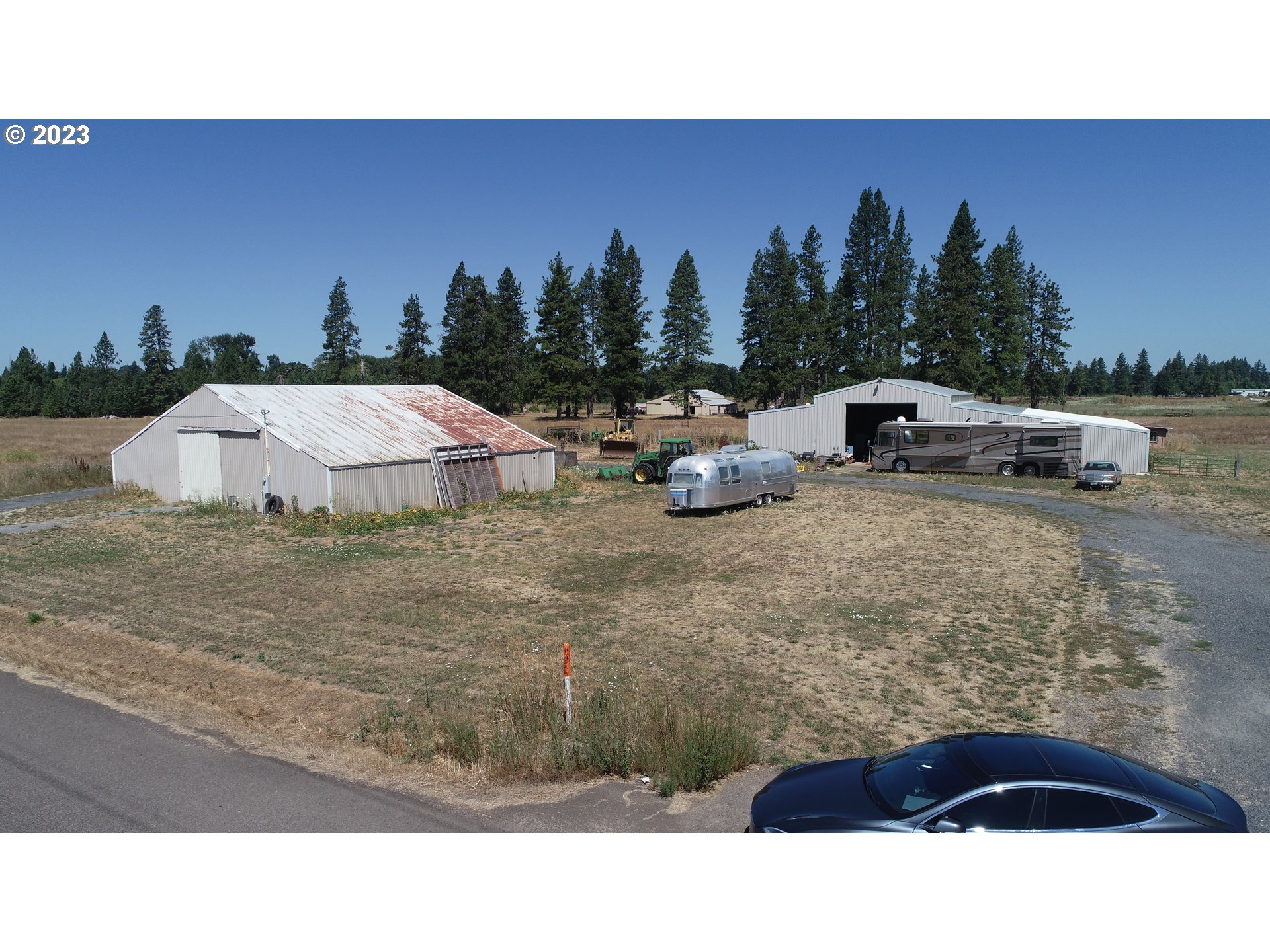 6501 South Anderson Road Aurora, OR 97002 - Photo 10 of 25 Gallery Image 10