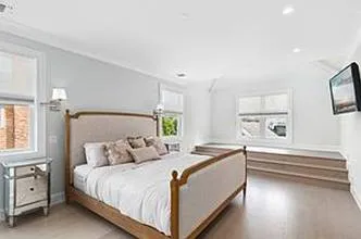 74 Post Lane, Southampton, NY 11968