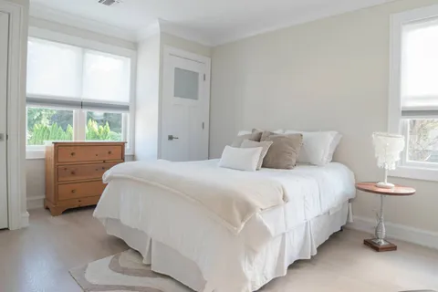 74 Post Lane, Southampton, NY 11968