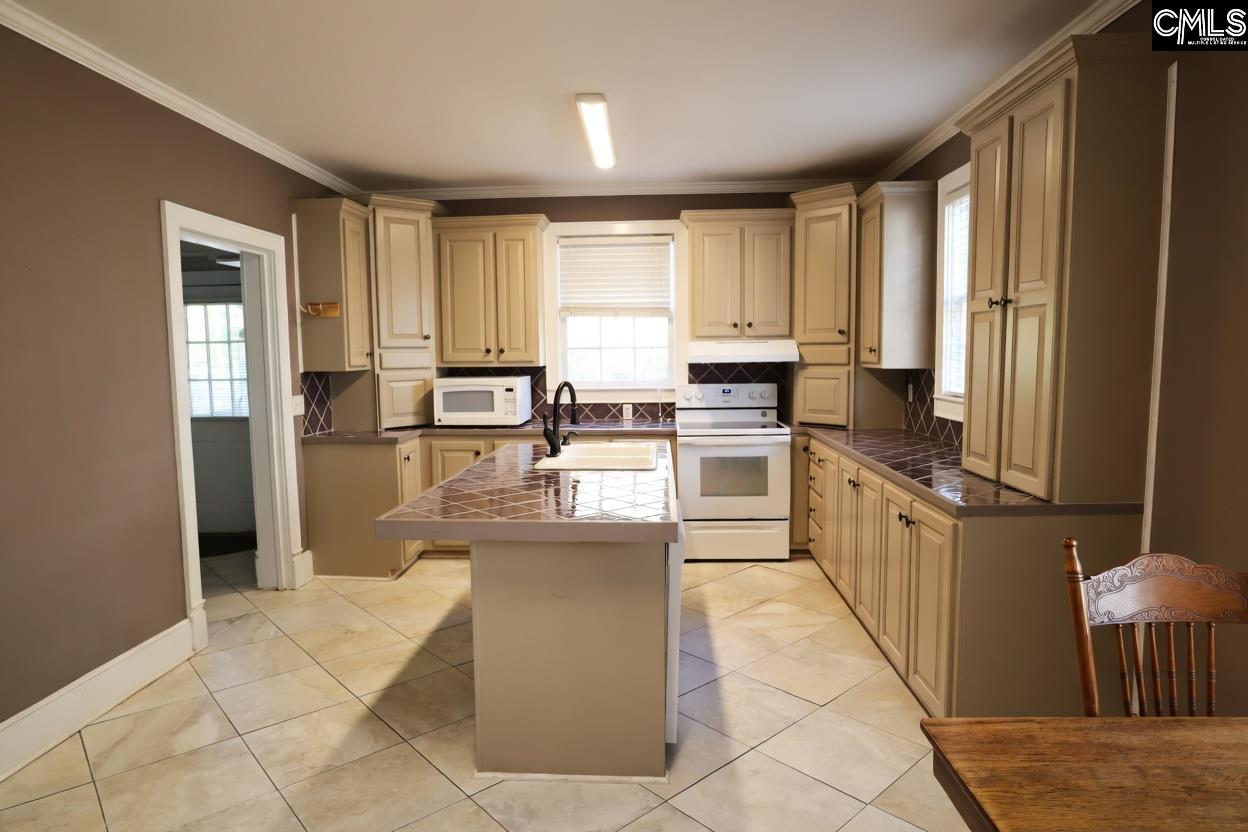 1109 Lyttleton Street Camden, SC 29020 - Photo 10 of 18