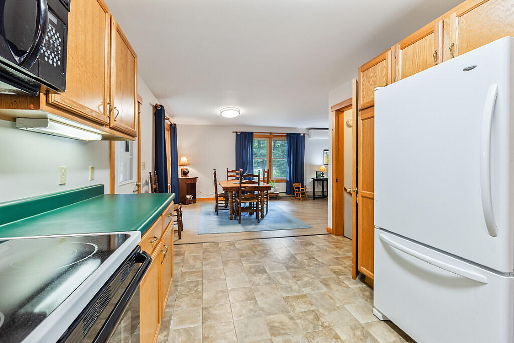 9 Tracey Cove Circle Rome, ME 04963 - Photo 11 of 54 Kitchen to dining