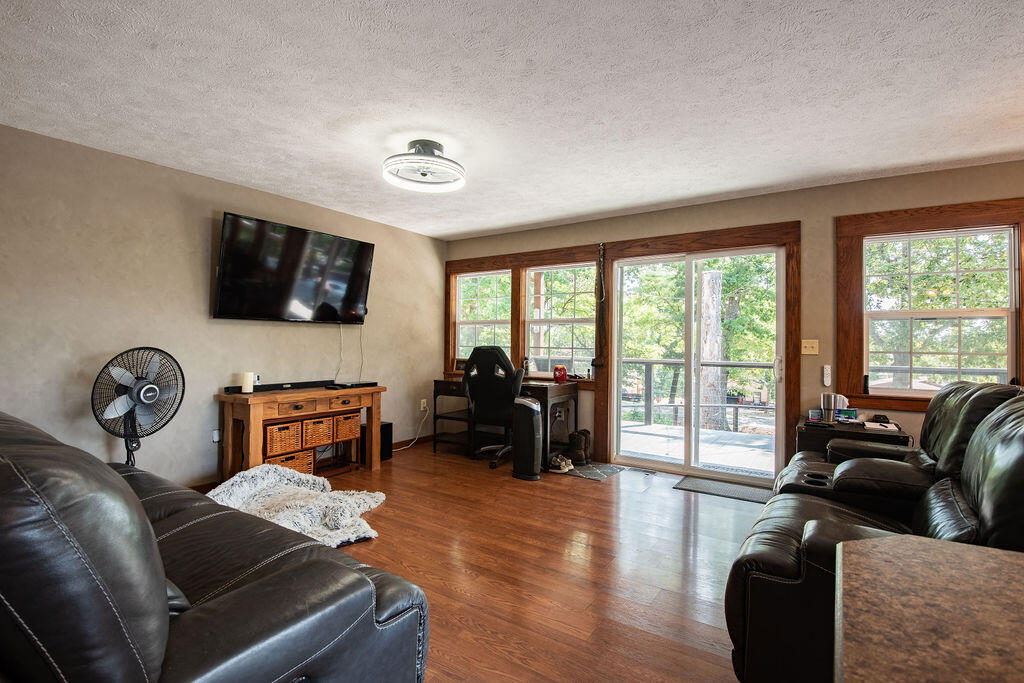 49 Ridgeview Road Greenfield, MO 65661 - Photo 18 of 28 750_2973-HDR