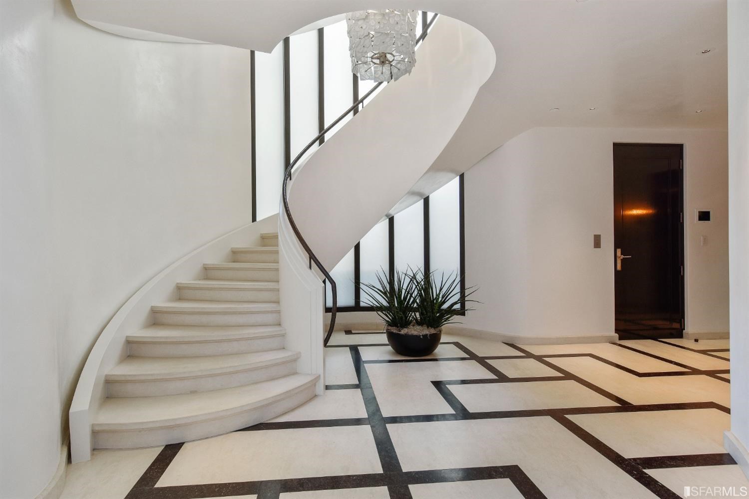 2626 Larkin Street San Francisco, CA 94109 - Photo 4 of 26