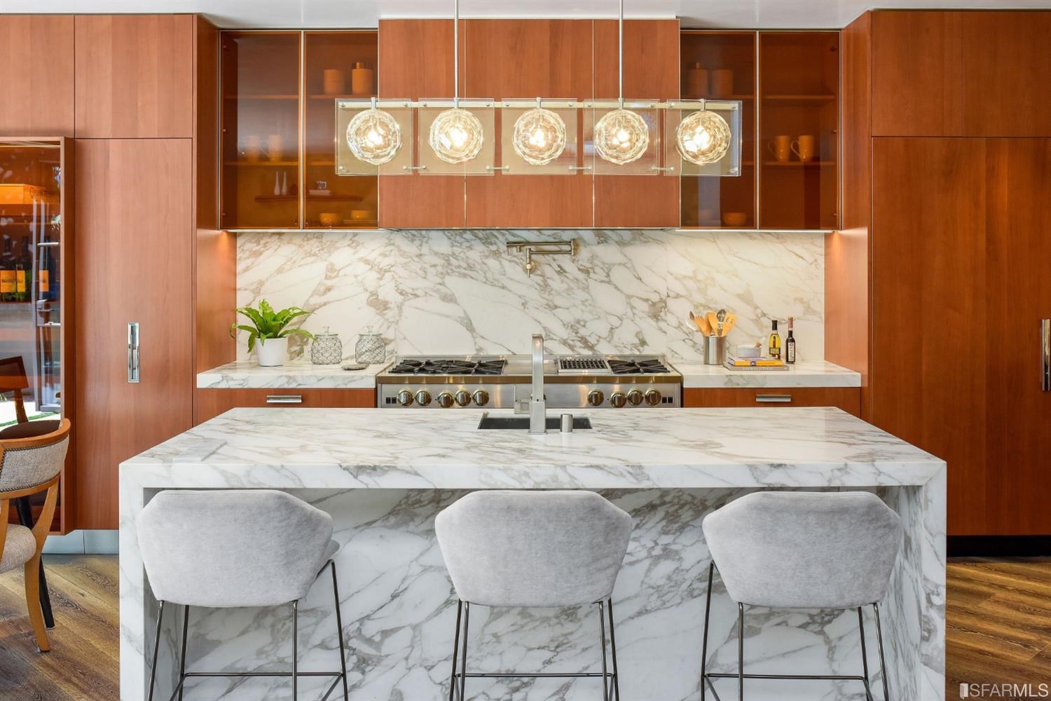 2626 Larkin Street San Francisco, CA 94109 - Photo 9 of 26