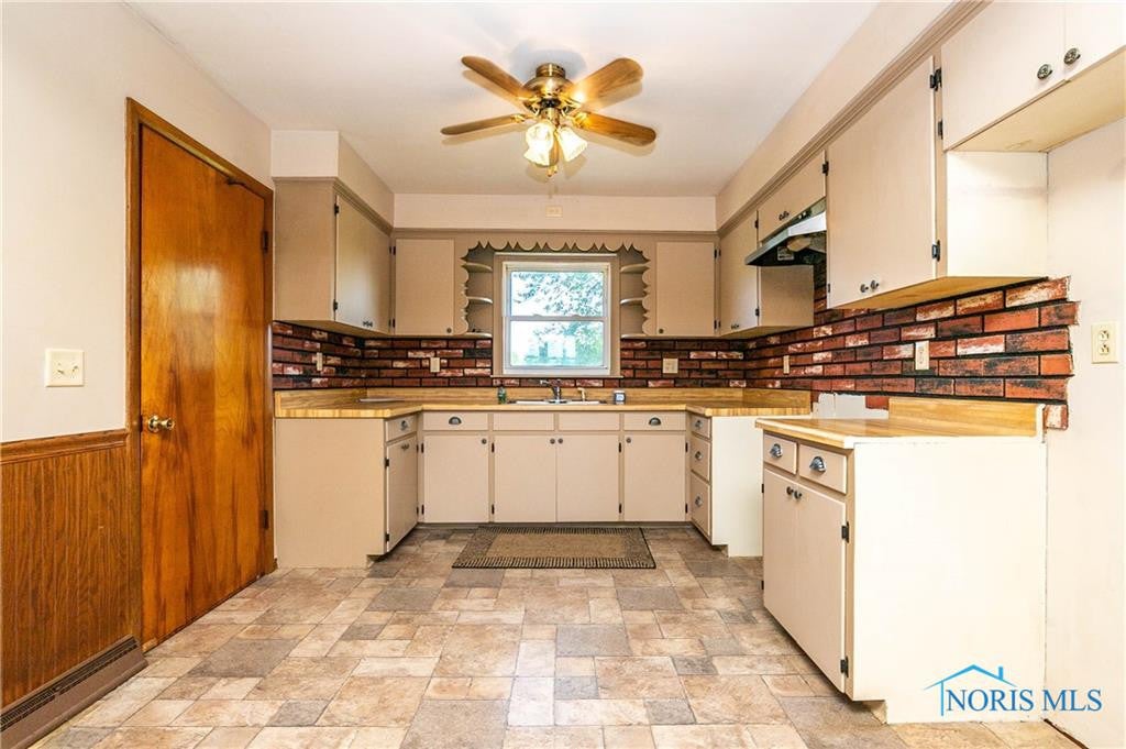 24723 Watson Road Defiance, OH 43512 - Photo 21 of 44 Gallery Image 21