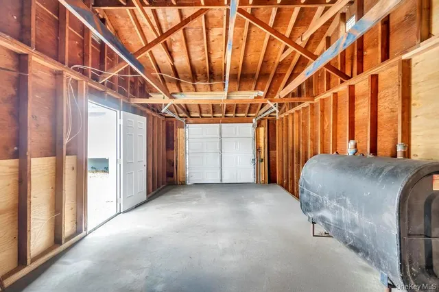 $629,999 | 3004 New London Avenue, Medford, NY 11763