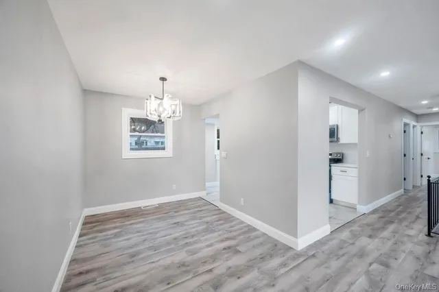 $629,999 | 3004 New London Avenue, Medford, NY 11763