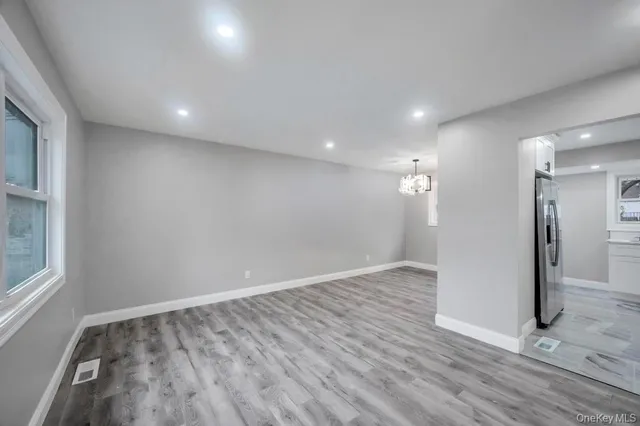 $629,999 | 3004 New London Avenue, Medford, NY 11763