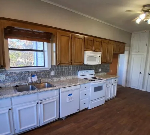 $89,000 | 307 East Lowery Street, Hugo, OK 74743