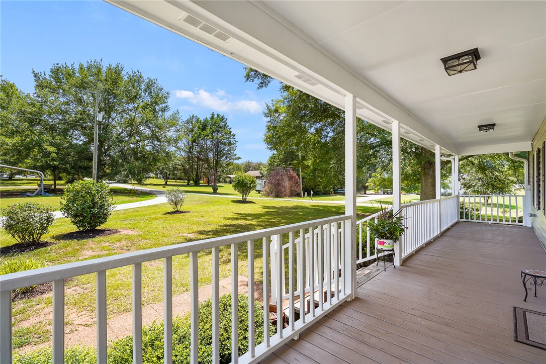 123 Bass Drive Fair Play, SC 29643 - Photo 4 of 26