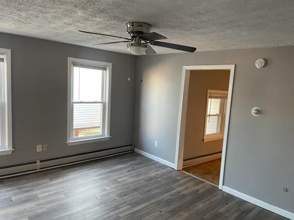 $1,900 | 520 Beech Street, Unit 2L, Manchester, NH 03104