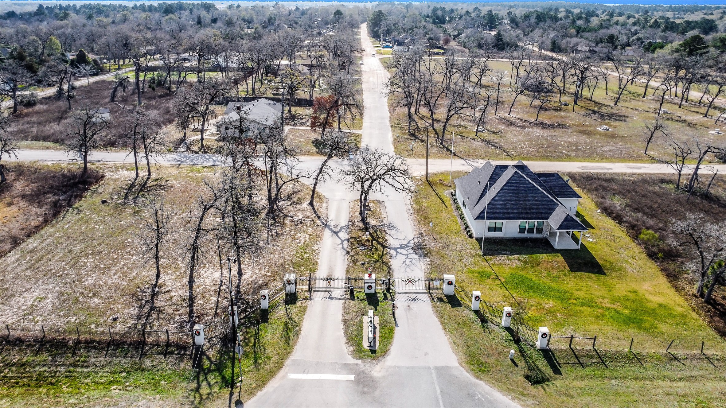 17625 Falcon Lane Hempstead, TX 77445 - Photo 20 of 22 a view of a lake with houses