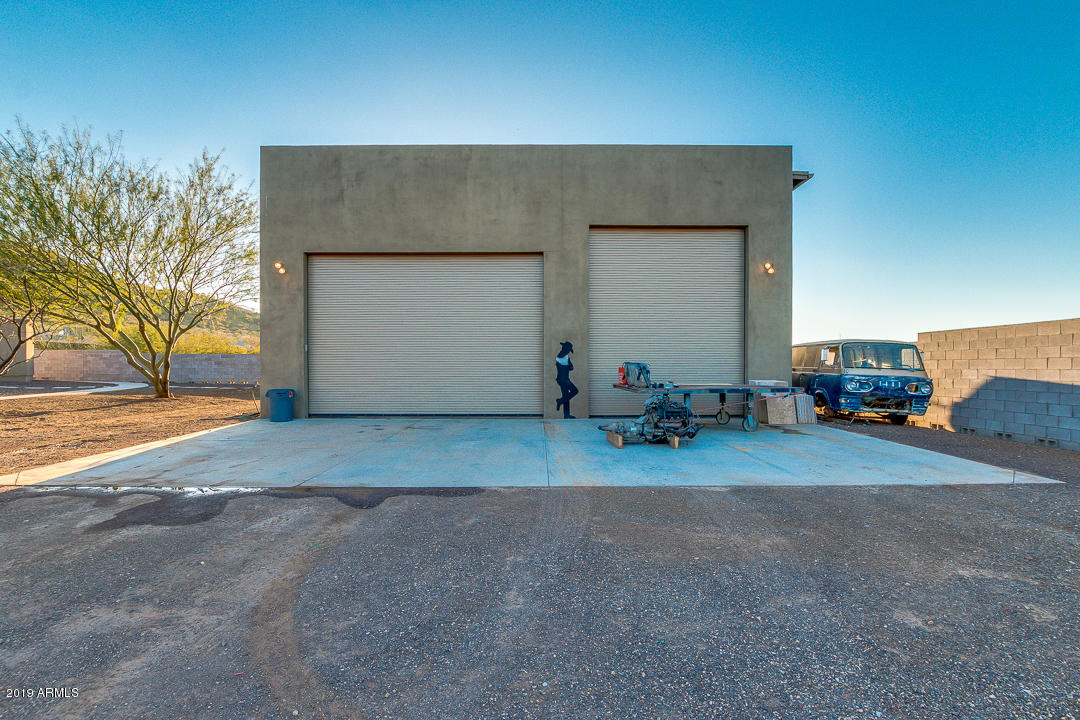 2816 West Joy Ranch Road Phoenix, AZ 85086 - Photo 33 of 51 RV Garage/ Work Shop