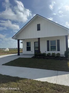 $227,999 | 404 Willow Bend, Youngsville, LA 70592