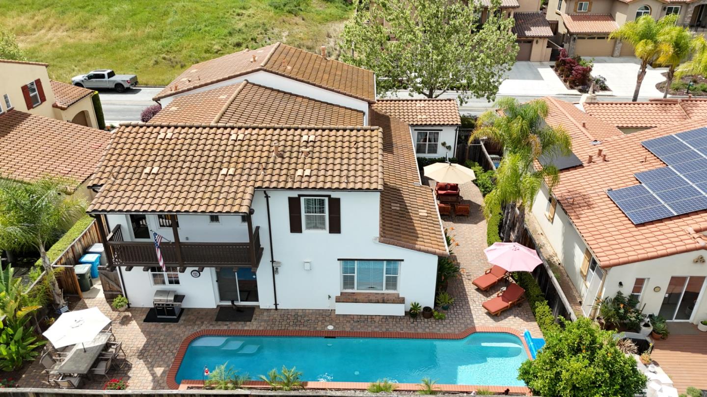 6560 Eagle Ridge Court Gilroy, CA 95020 - Photo 3 of 4