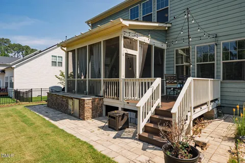 $899,900 | 124 Restonwood Drive, Apex, NC 27539