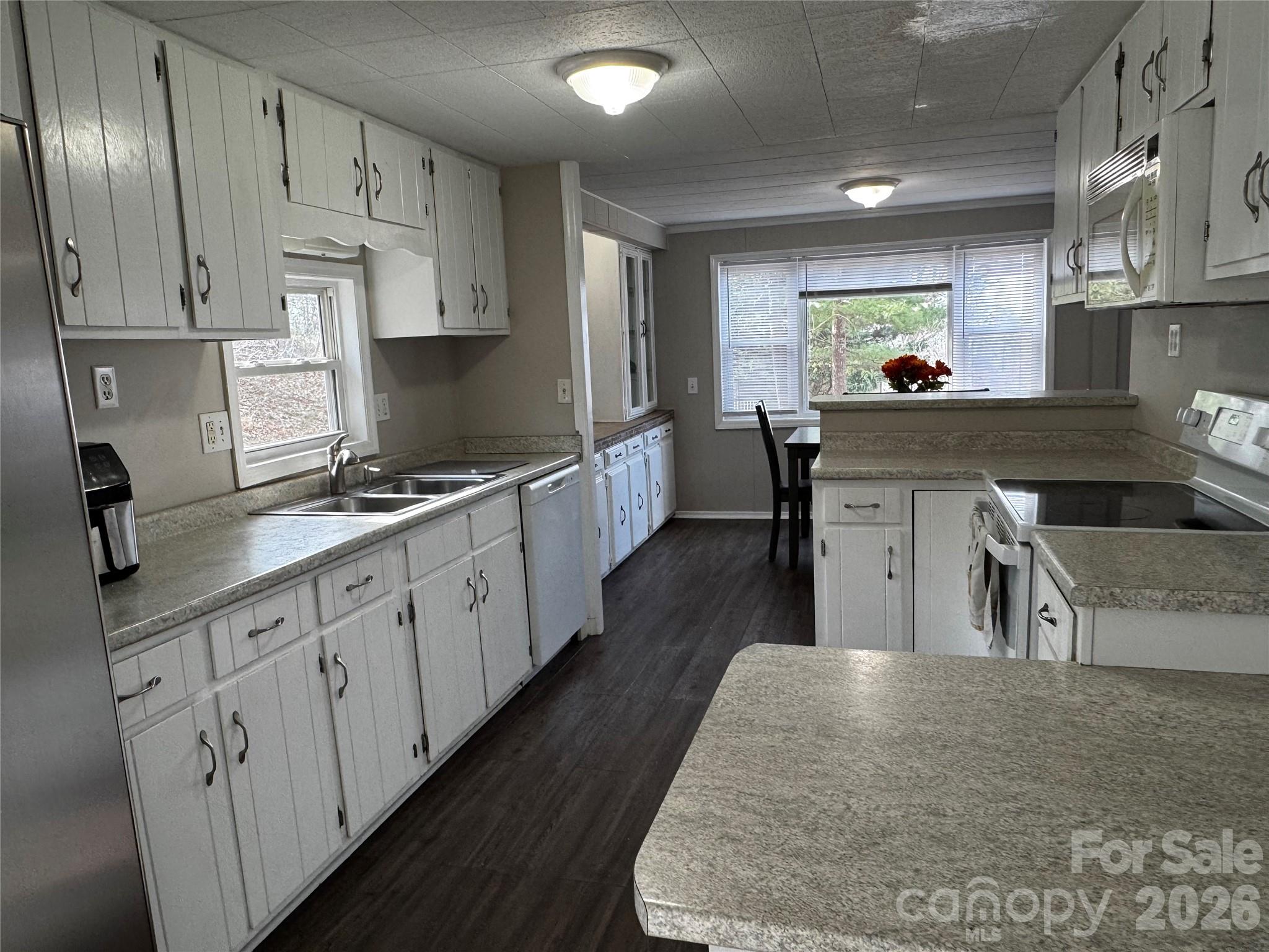 806 Hutch Mountain Road Fletcher, NC 28732 - Photo 14 of 43
