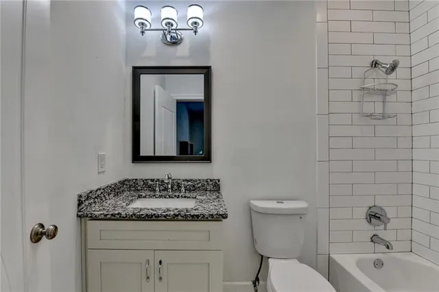 $1,650,000 | 337 Lakeshore Drive Northwest, Berkeley Lake, GA 30096