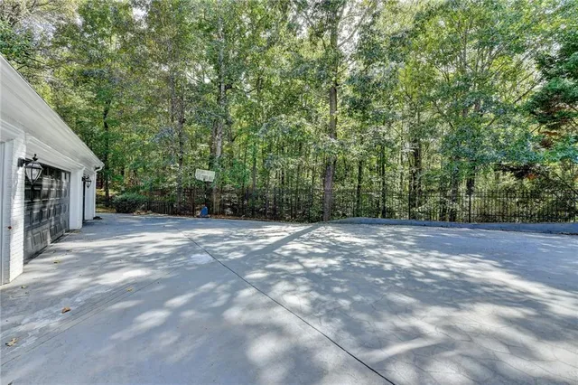 $1,650,000 | 337 Lakeshore Drive Northwest, Berkeley Lake, GA 30096