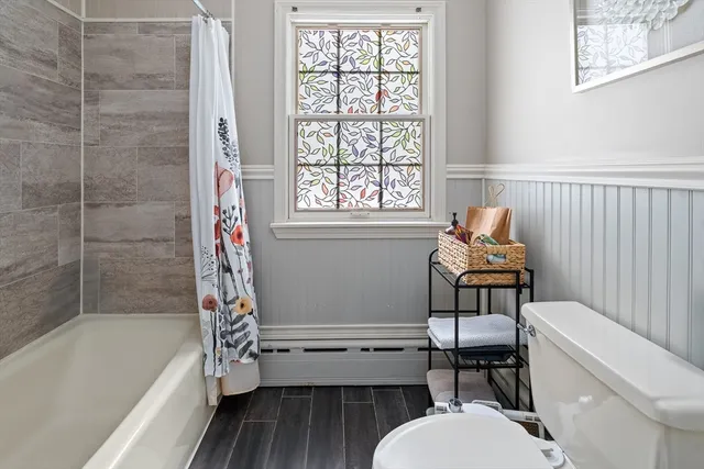 $549,900 | 2 West Park Drive, Easthampton, MA 01027