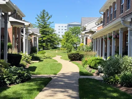 $2,500 | 5 Dewalt Court, Elmhurst, IL 60126