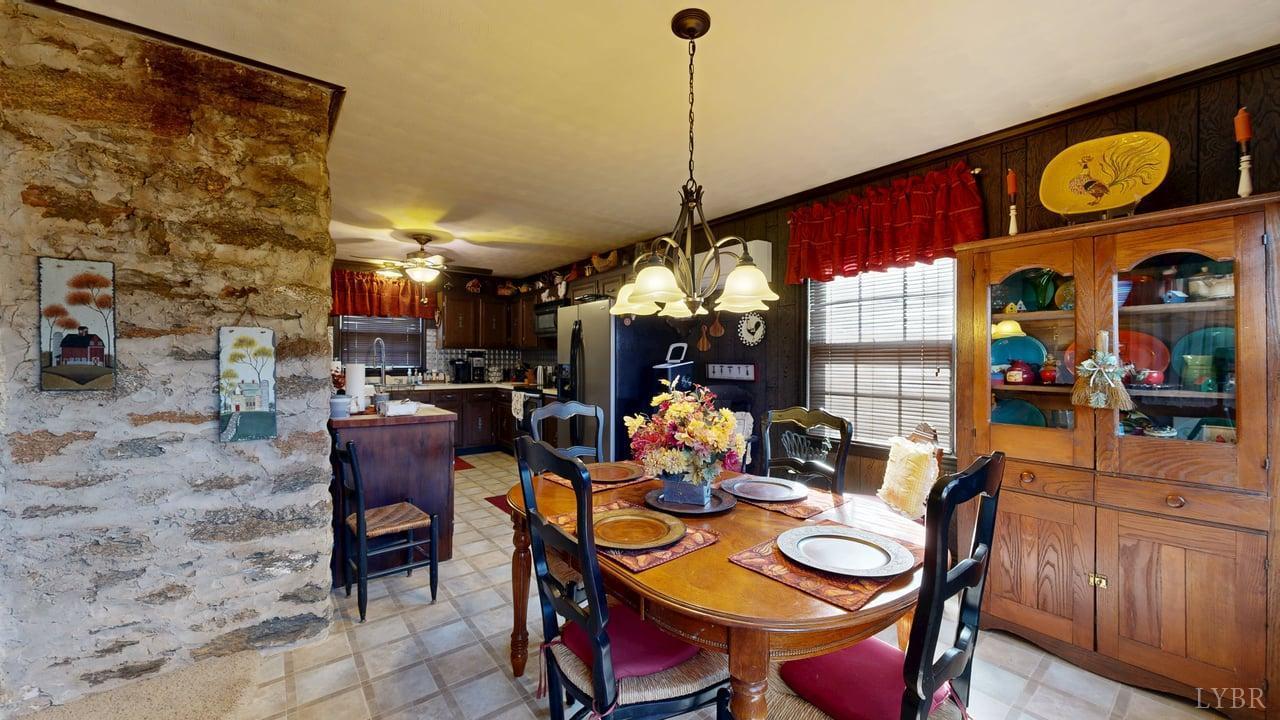 426 Burgess Road Madison Heights, VA 24572 - Photo 11 of 47