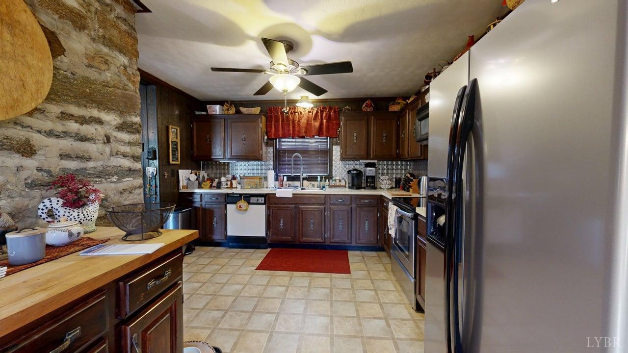 426 Burgess Road Madison Heights, VA 24572 - Photo 13 of 47