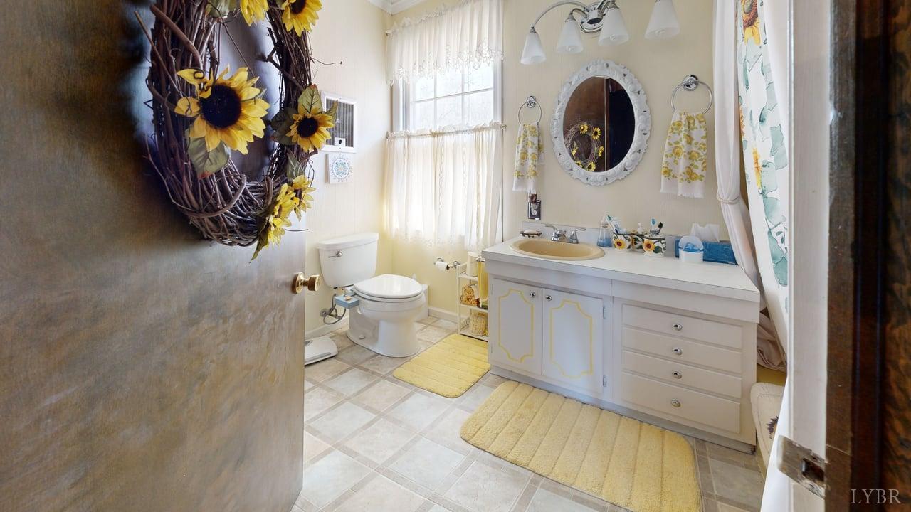 426 Burgess Road Madison Heights, VA 24572 - Photo 24 of 47