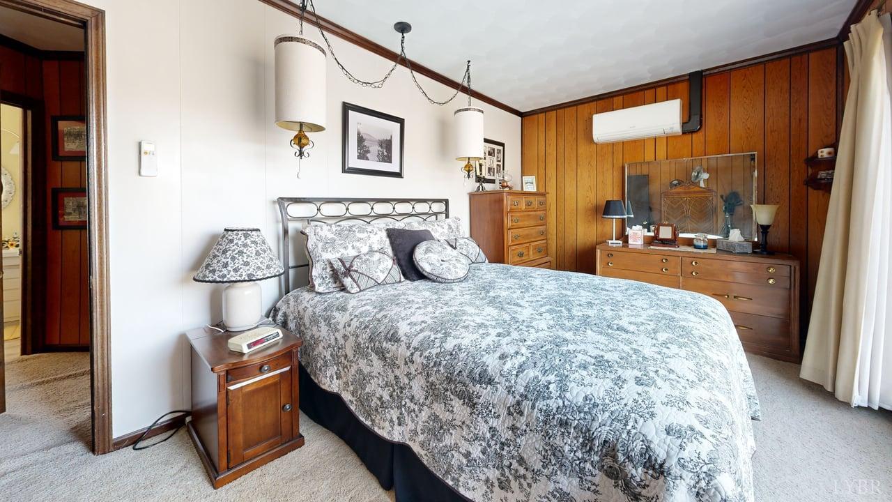 426 Burgess Road Madison Heights, VA 24572 - Photo 27 of 47