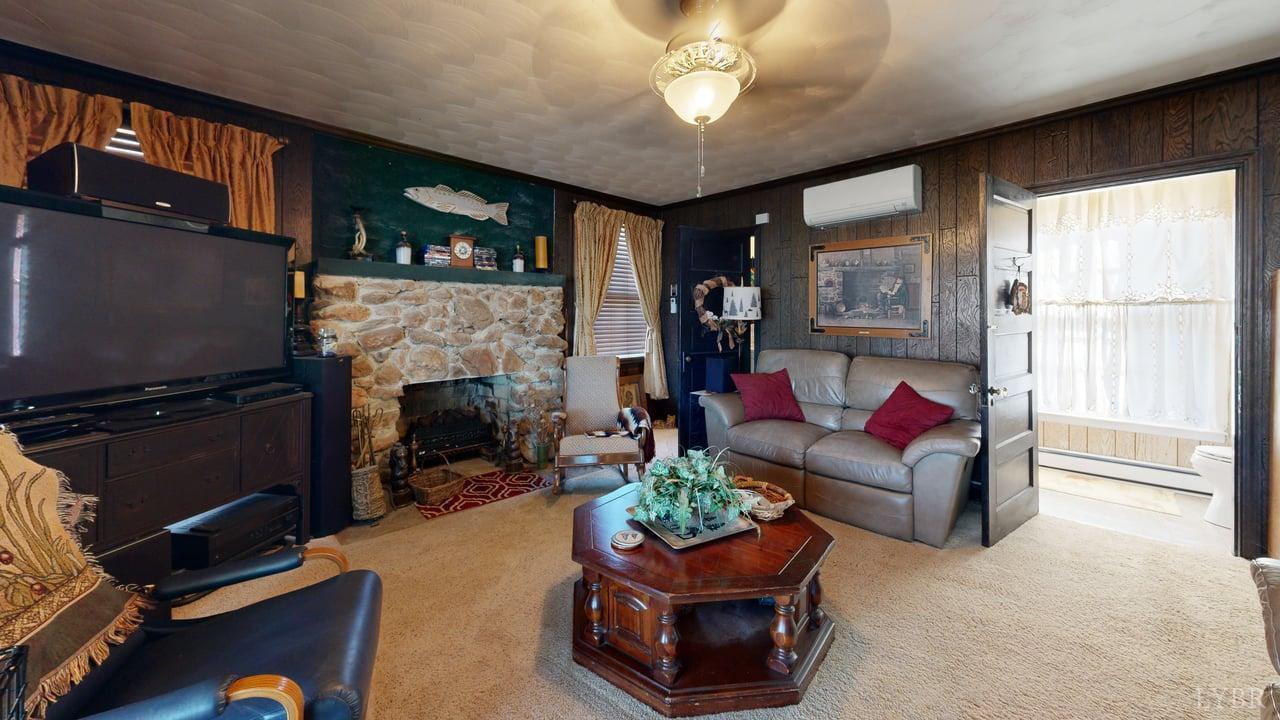 426 Burgess Road Madison Heights, VA 24572 - Photo 5 of 47