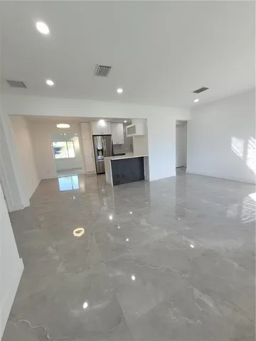 a view of livingroom with furniture