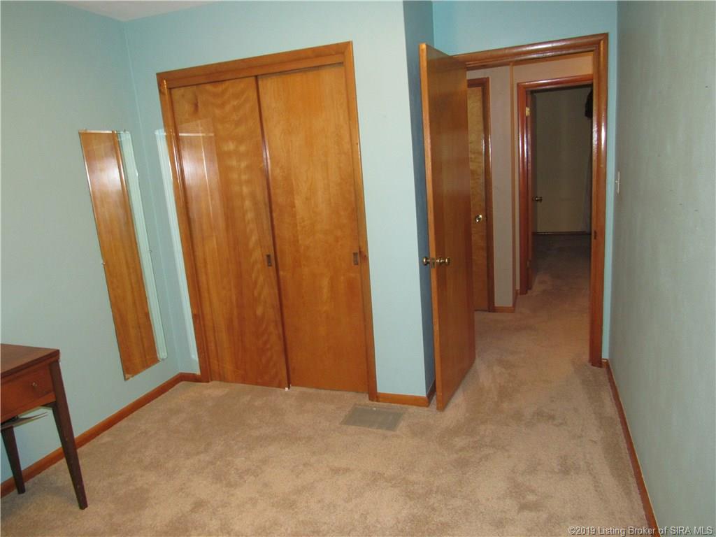 4922 Grant Line Road New Albany, IN 47150 - Photo 18 of 29 Gallery Image 18