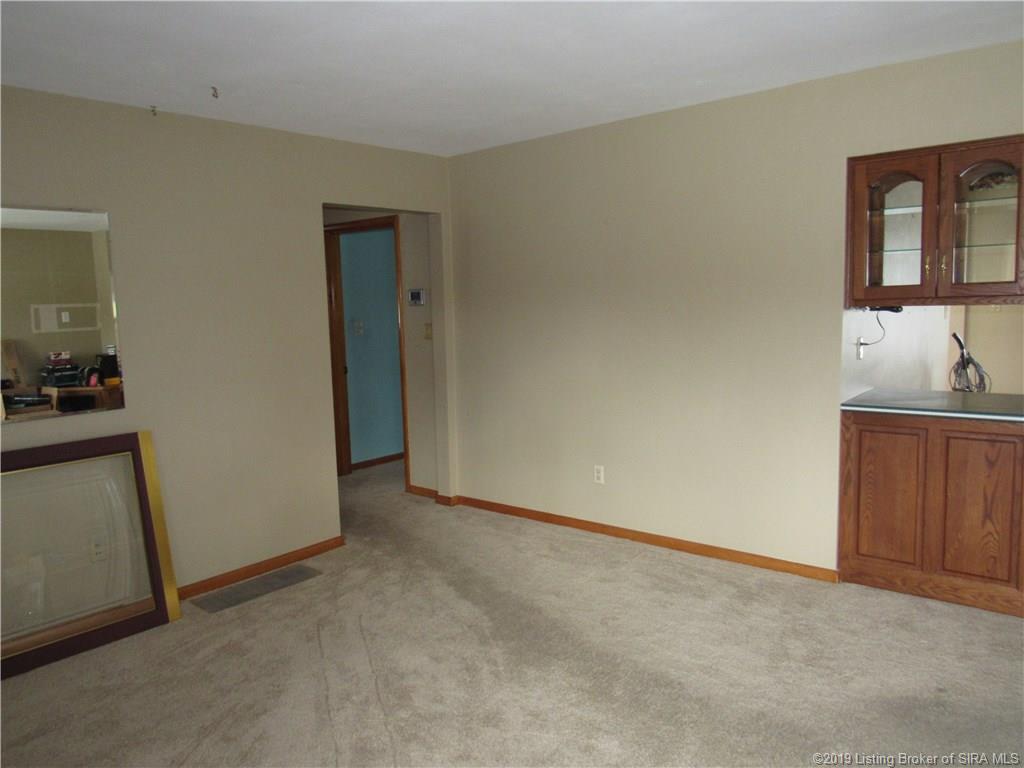 4922 Grant Line Road New Albany, IN 47150 - Photo 4 of 29 Gallery Image 4