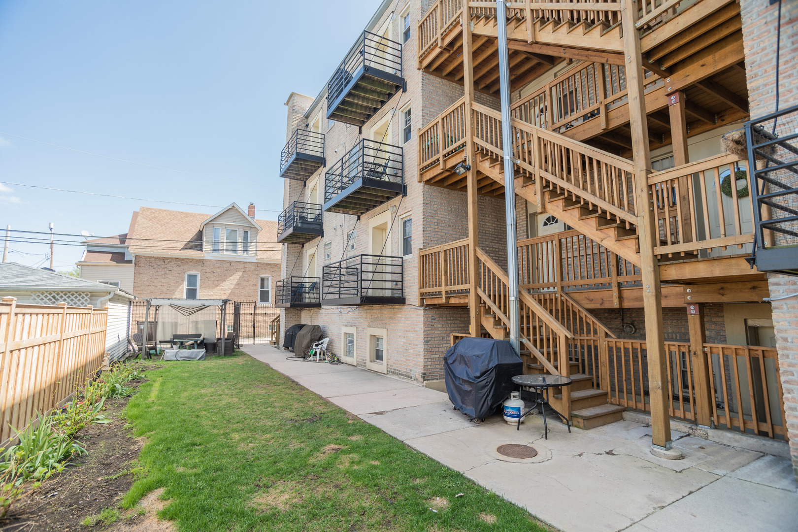 2546 West George Street, Unit 1 Chicago, IL 60618 - Photo 12 of 14