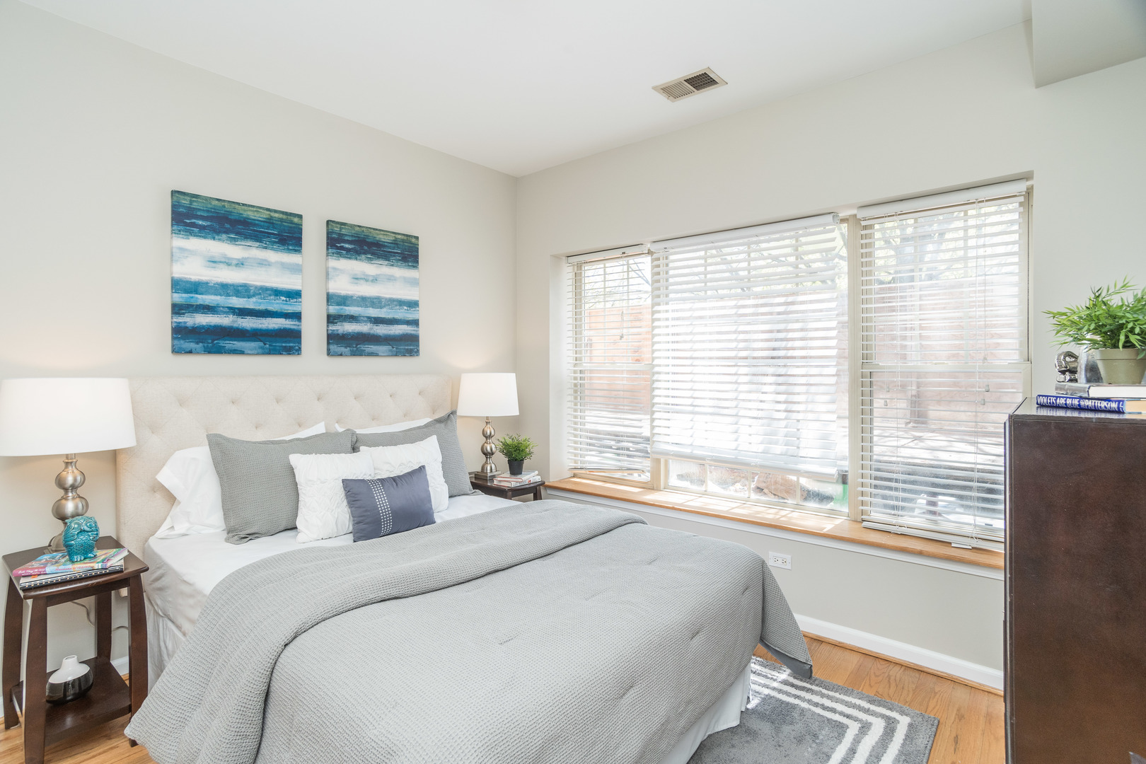 2546 West George Street, Unit 1 Chicago, IL 60618 - Photo 9 of 14