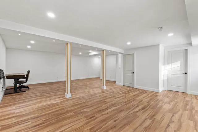 $1,000,000 | 58 Hardy Road, Falmouth, ME 04105