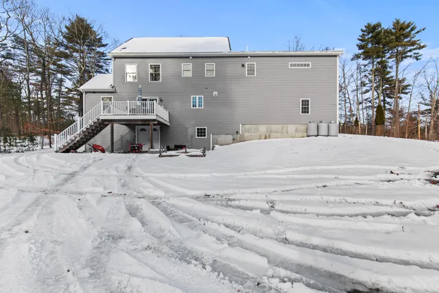 $1,000,000 | 58 Hardy Road, Falmouth, ME 04105