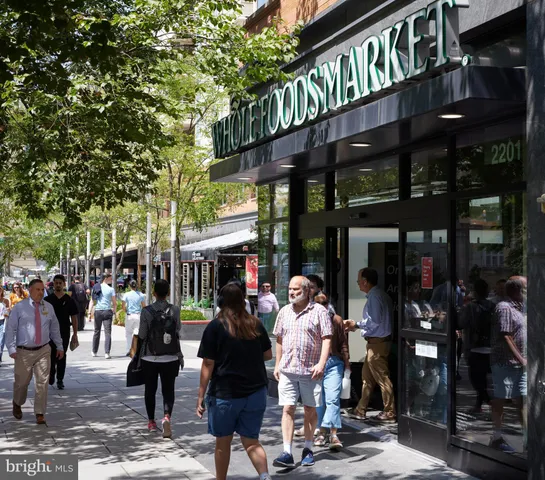 $3,800 | 1124 25th Street Northwest, Unit 205, Washington, DC 20037