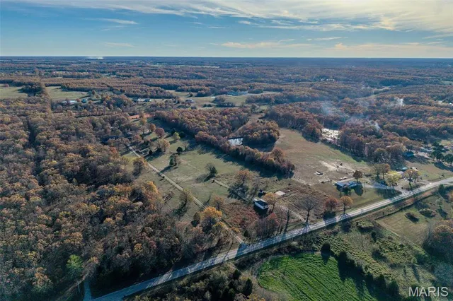 $879,000 | 15650 Hwy WW, Lebanon, MO 65536