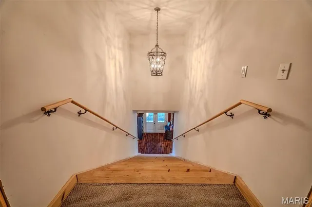 $879,000 | 15650 Hwy WW, Lebanon, MO 65536