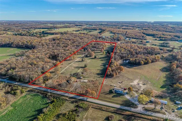 $879,000 | 15650 Hwy WW, Lebanon, MO 65536