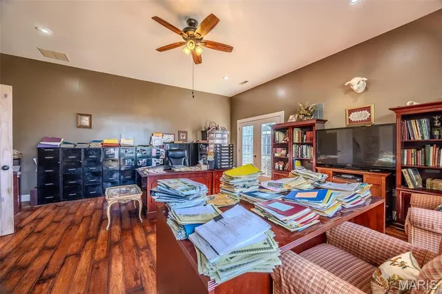 $879,000 | 15650 Hwy WW, Lebanon, MO 65536