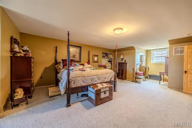 $879,000 | 15650 Hwy WW, Lebanon, MO 65536