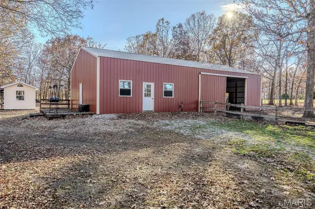 $879,000 | 15650 Hwy WW, Lebanon, MO 65536