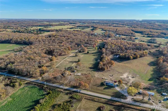 $879,000 | 15650 Hwy WW, Lebanon, MO 65536